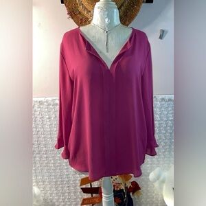 NWOT Van Heiden Women’s Size Large Fuschia V- Drop Neck Pullover Blouse!